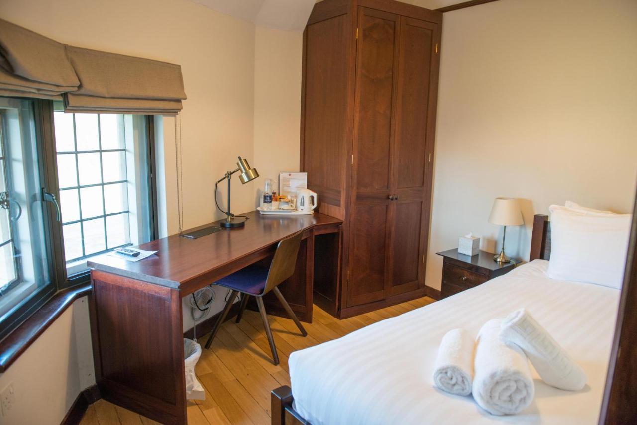 West Court- Jesus College Hotel Cambridge  Ngoại thất bức ảnh